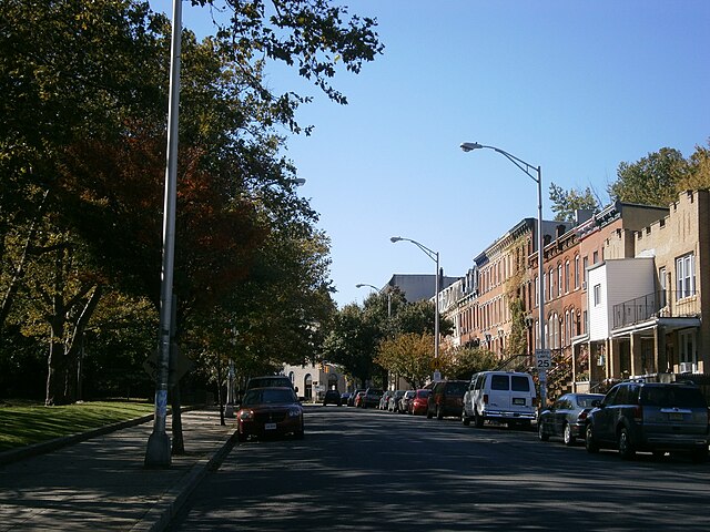Grand street ascending hill at Arlington Park