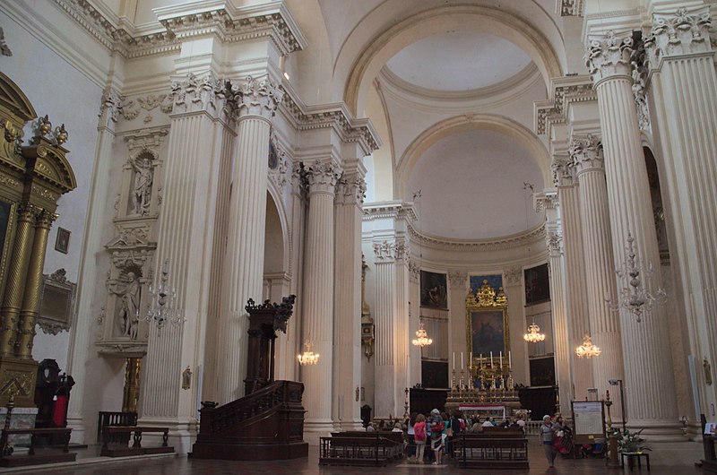 File:Bologna.Chiesa del San Salvatore.interior.jpg