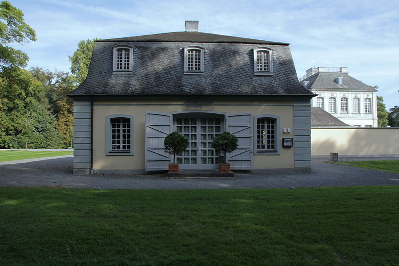 File:Brühl - Schloss Falkenlust - Restaurant 01 ies.jpg