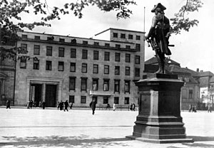 Bundesarchiv Bild 146-2006-0097, Berlin, Alte Reichskanzlei.jpg