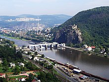 Flussbereich im Böhmischen Mittelgebirge bei Ústí nad Labem