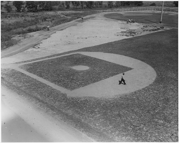 File:CWA, FERA, "Regulation soft ball diamond sodded and tiled", Athletic field, Fairmont High School Dayton, Ohio - NARA - 196165.tif