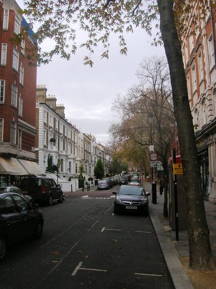 Campden Hill Road Campden Hill Road, London W8 - geograph.org.uk - 624239.jpg