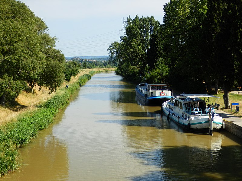 File:Canal du Midi in La Redorte 02.jpg