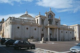 Cattedrale di Manfredonia.jpg