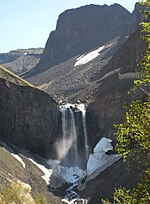 La cascade à la sortie de la caldeira