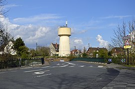 Chateau d'eau et pont de Cagny à Longueau