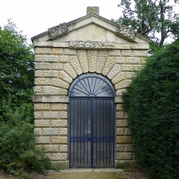 File:Chiswick House rustic house 658r.jpg