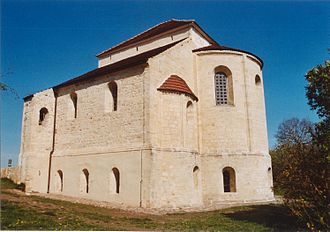 Chancel of the old abbey church (in 2004) Chor Marz 2004 - 02.jpg