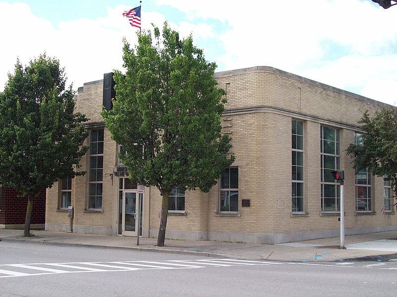 File:Citizens Bank Springville Jun 09.JPG