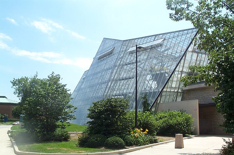 File:Cleveland Botanical Gardens.jpg