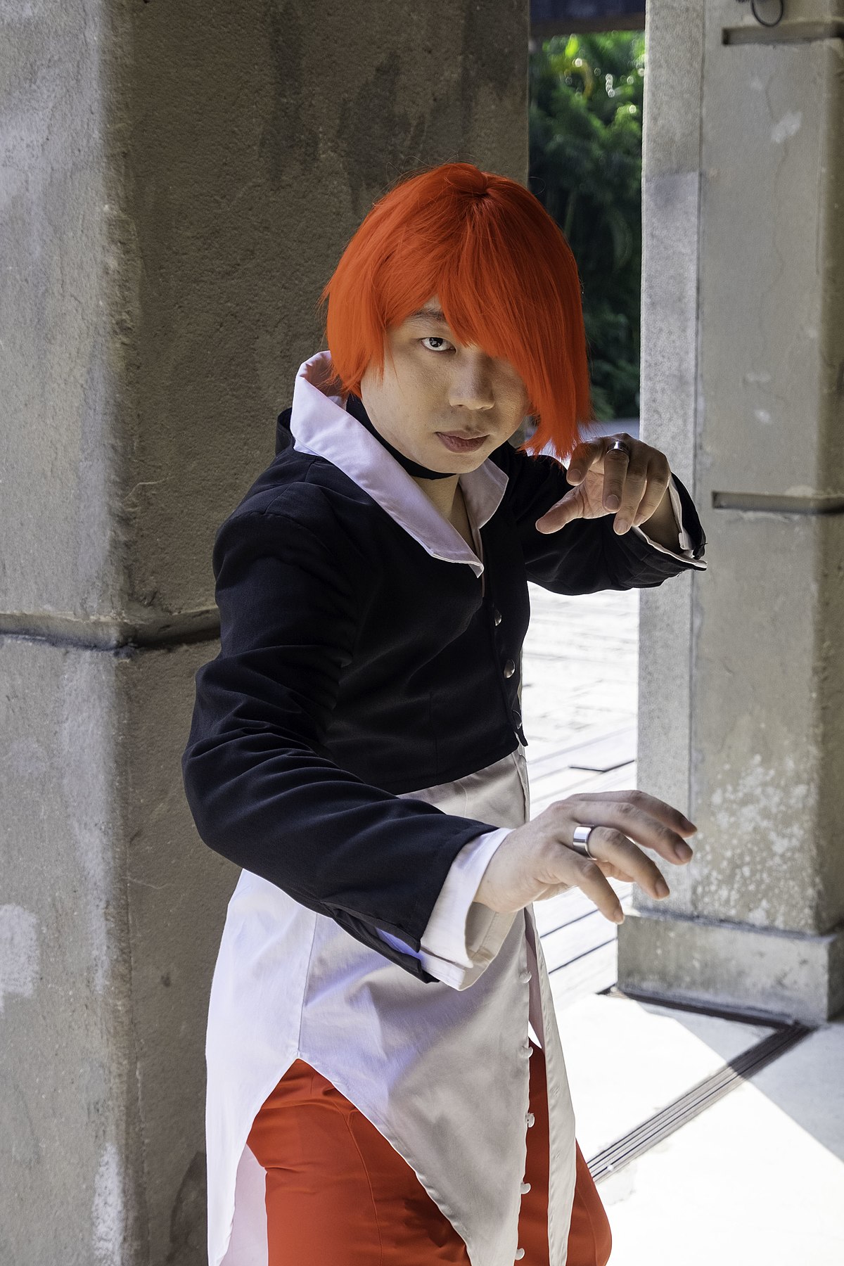 File:Cosplayer of Iori Yagami at CWT T13 20150322a.jpg - Wikimedia Commons