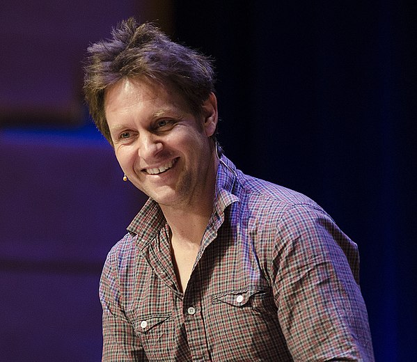 Reucassel speaking at the 2017 Australian Skeptics convention.