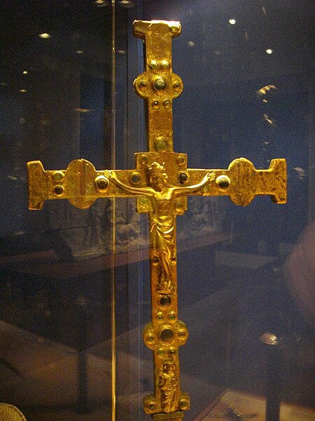 File:Croix de Saint-Coulomb.JPG