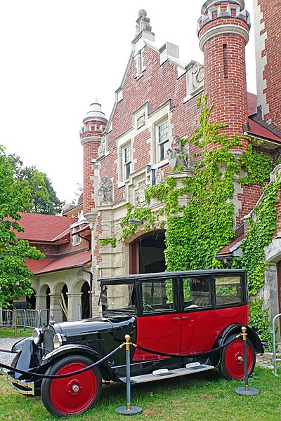 File:DSC09026 - 1924 Dodge Model D2 Touring Sedan (36823715580).jpg