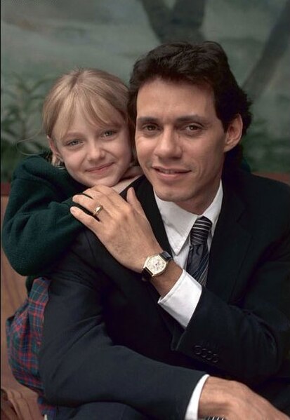 Marc Anthony and Dakota Fanning, on the set of Man on Fire in April 2003