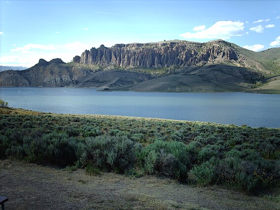 Национальная зона. Территория Колорадо. National Recreation area. Атанахильдо водохранилище Кристал. Blue Mesa Reservoir.