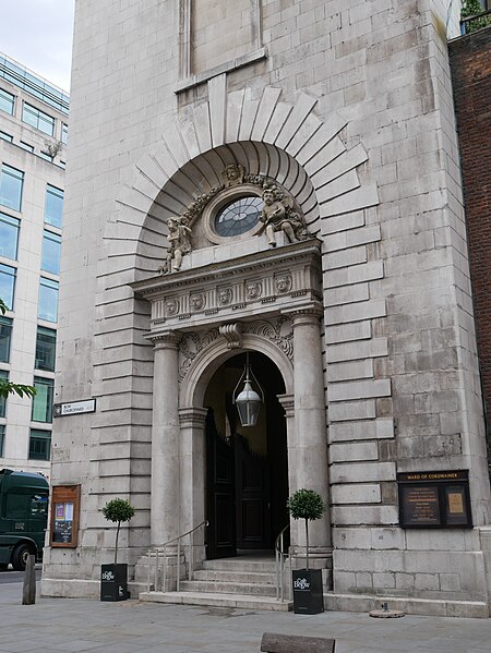 File:Doorway at the Northwest of St Mary-le-Bow in the City of London (02).jpg