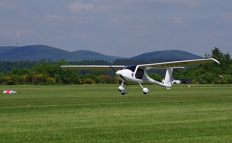 File:EDKR Bergfliegen 2012 1891.jpg