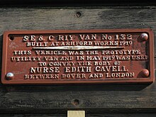 Plaque carried on the van Edith Cavell plaque.JPG