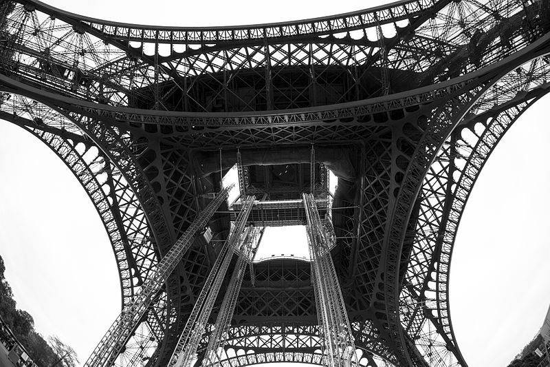 File:Eiffel Tower 2, 14 September 2012.jpg