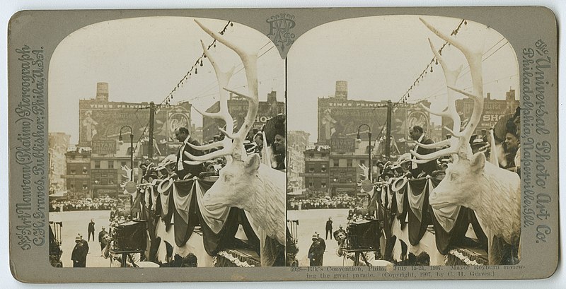 File:Elks' Convention, Phila., July 15-21, 1907, Mayor Reyburn Reviewing the Great Parade (9187355638).jpg