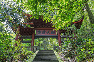 Hongchunping Temple Buddhist temple on Mount Emei, Leshan, Sichuan, China