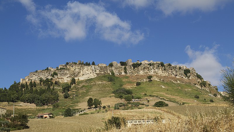 File:Enna EN, Sicily, Italy - panoramio (4).jpg