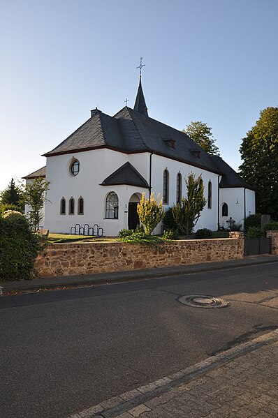 File:Euskirchen-Roitzheim, St. Stephanus 01.jpg