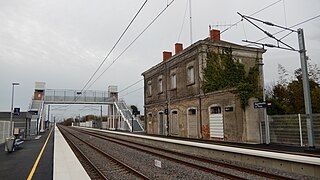 FR 17 Gare d'Aigrefeuille - Le Thou 03.jpg