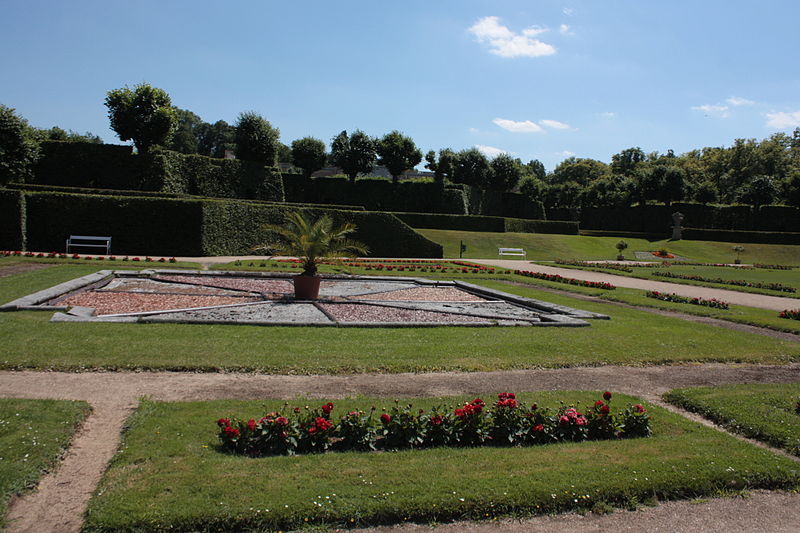 File:French garden (Dobříš)1815.JPG