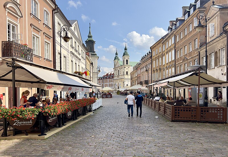 File:Freta Street, New Town in Warsaw, 2023, 03.jpg