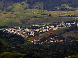 Fundão visto do pico do Goiapaba-Açu