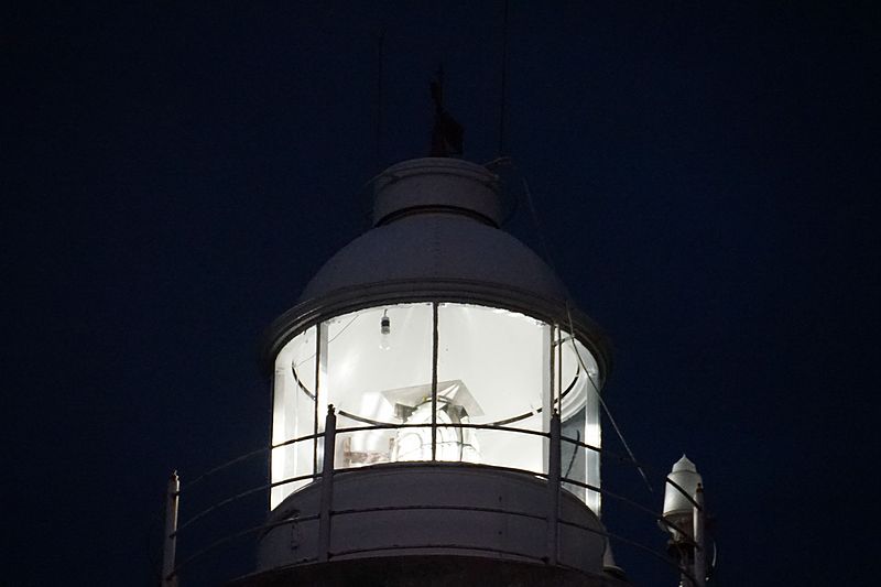 File:Galle fort light.jpg