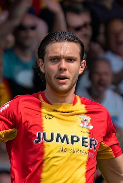 File:Go Ahead Eagles - FC Volendam - 52914785291 (Willum Þór Willumsson).jpg