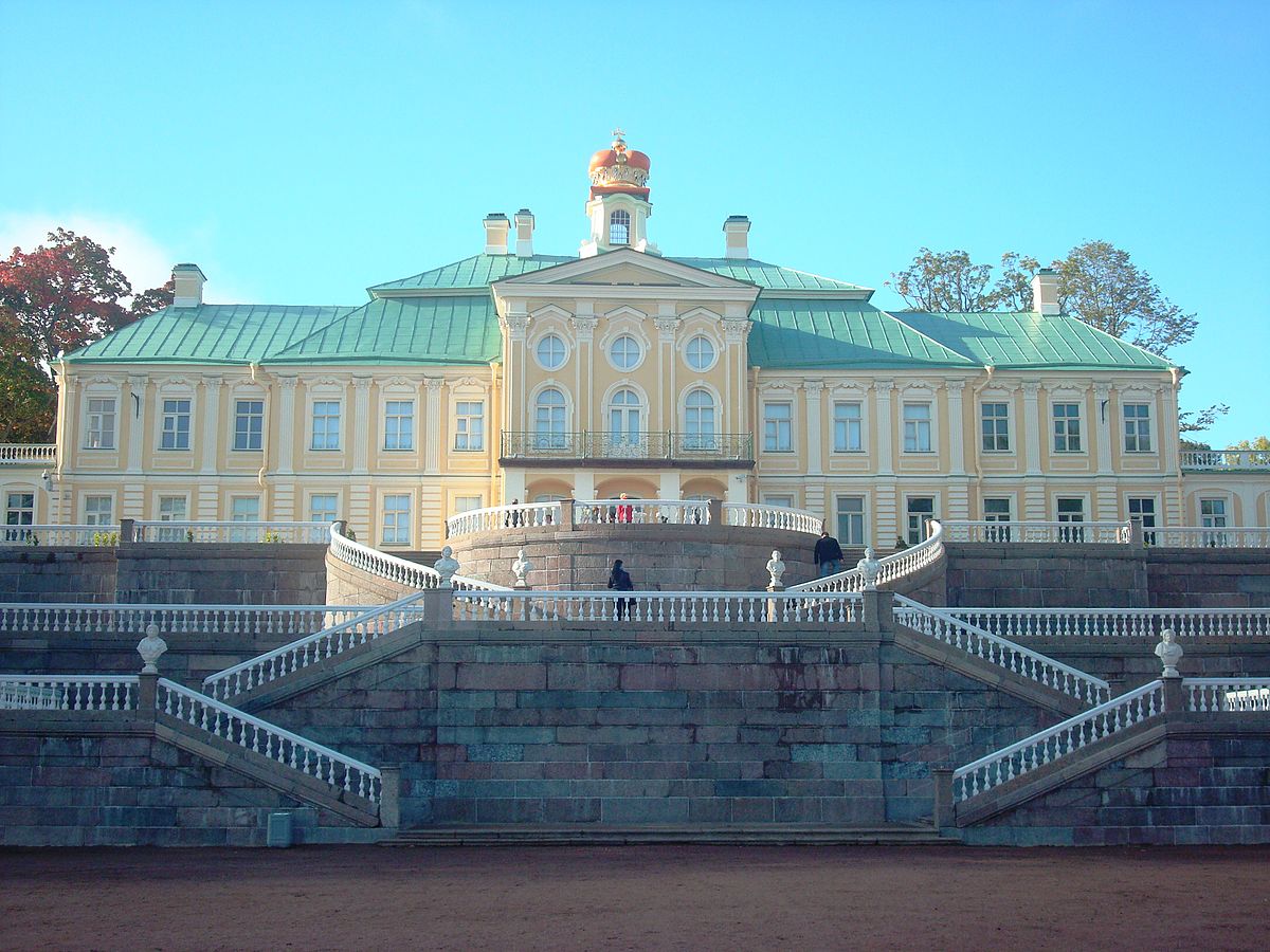 Файл:Grand Menshikov Palace.jpg — Википедия