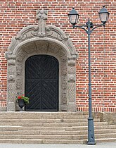 Fil:Högalidskyrkan secondary entrance door.jpg