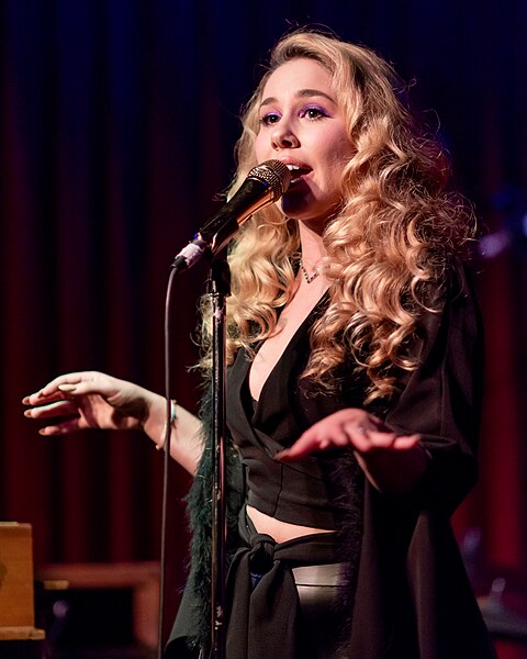 File:Haley Reinhart Hotel Cafe 2018.jpg