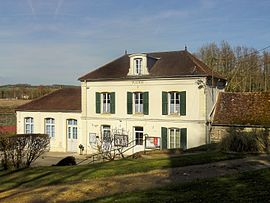 The town hall in Heilles