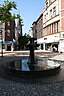 Brunnensäule von Waldemar Wien am Übergang Antoniusstraße / Ewaldstraße in Herten