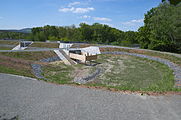 Deutsch: Hochwasserrückhaltebecken in Wolfsbach (Bayreuth) English: Retention pond in Wolfsbach, Bayreuth, Germany