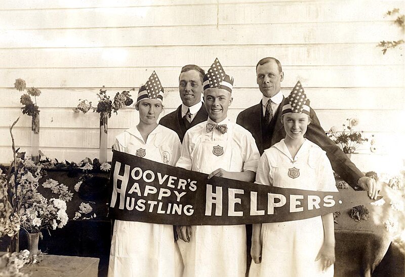 File:Hoover's Happy Hustling Helpers-County Agent, A.R. Chase and County Supt. C.T. Bonney with the Wasco County Canning Team, ca. 1917 (5669855067).jpg