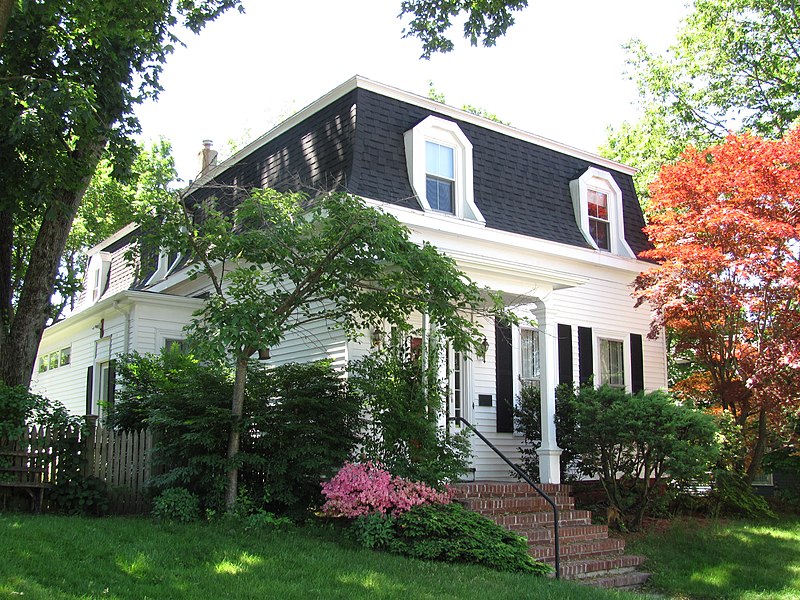File:House at 16 Mineral Street, Reading MA.jpg