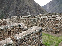 Huillca Raccay - ruin on the Inca Trail.jpg