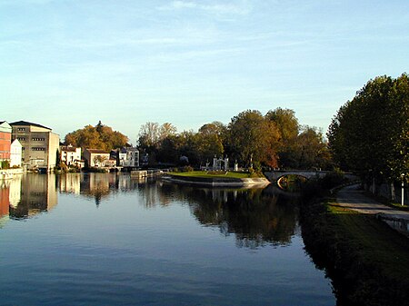 Tập_tin:Jarnac_Parc_Moulins_Ecluse.jpg