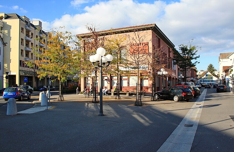 File:Jona (SG) - Allmend-Molkereistrasse IMG 1805 ShiftN.jpg