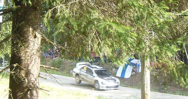 Hänninen with a Lancer WRC 05 at the 2007 Rally Finland.