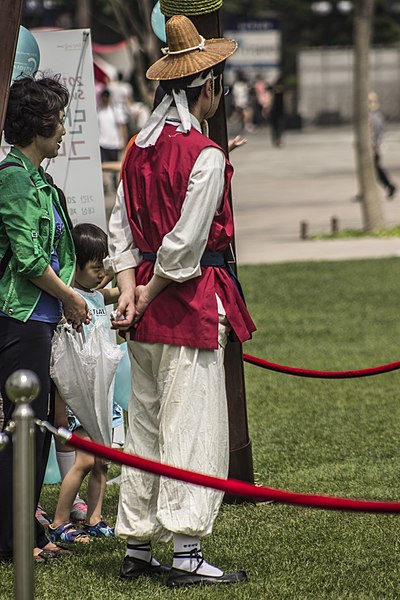 File:Korean Traditional Wearing.jpg