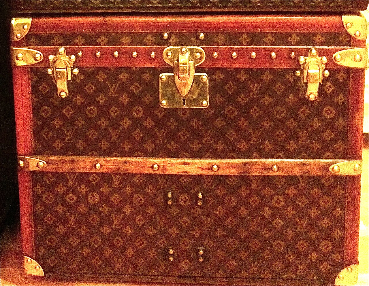 LOUIS VUITTON  STEAMER TRUNK POSSIBLY FROM THE