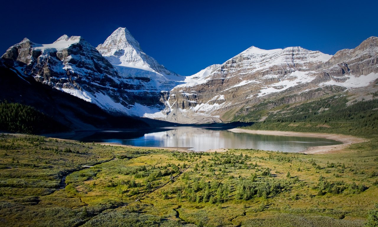 Mountain territory. Ассинибойн Канада. Ассинибойн, Британская Колумбия, Канада. Гора Ассинибойн в Канаде. Парк Ассинибойн в Канаде.